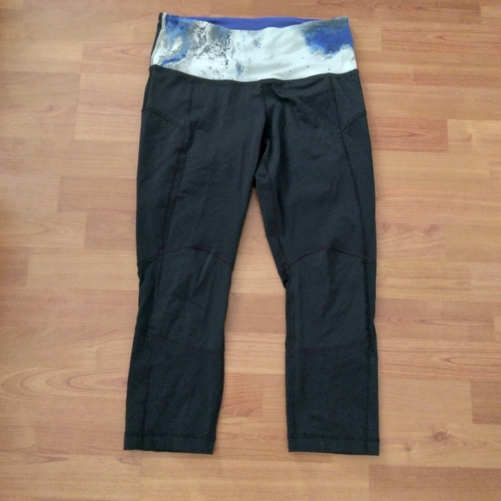 Lululemon Run: Bright At Night Crop Black/Milky‎ Way Multi Print/Pigment Blue